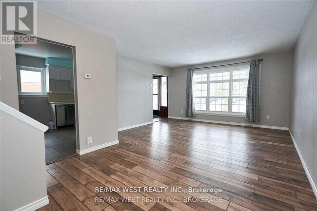 Photo du bâtiment - 323 Centre St