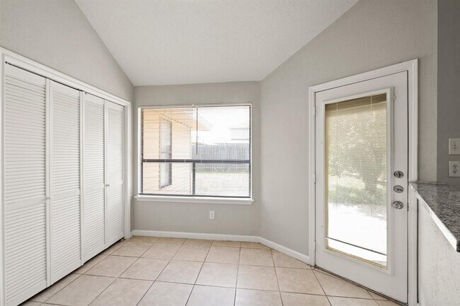 Building Photo - 4247 Hawk Meadow Dr