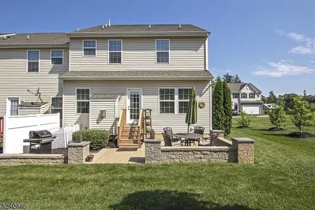 Building Photo - 62 Washington Square Cir