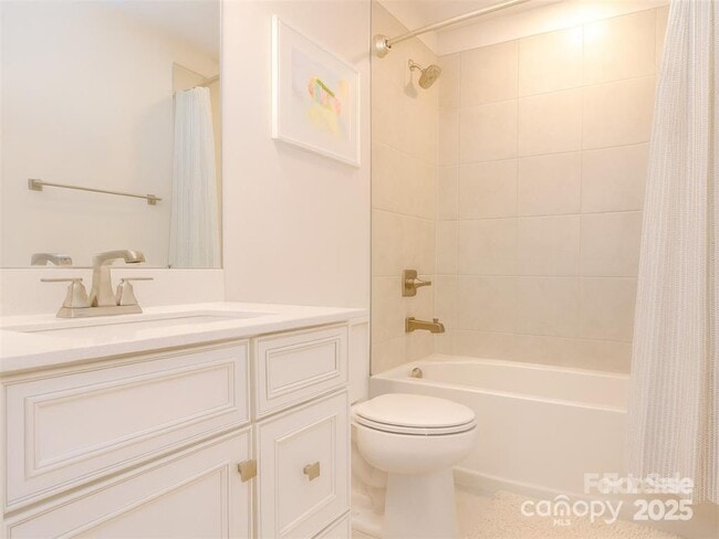 Foto del edificio - 3739 S Tryon St