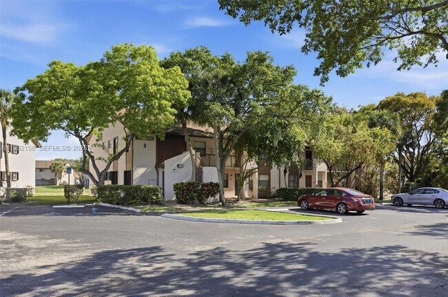 Foto del edificio - 9994 Nob Hill Ct