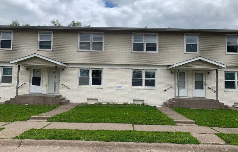 Foto principal - 213 E 35th St