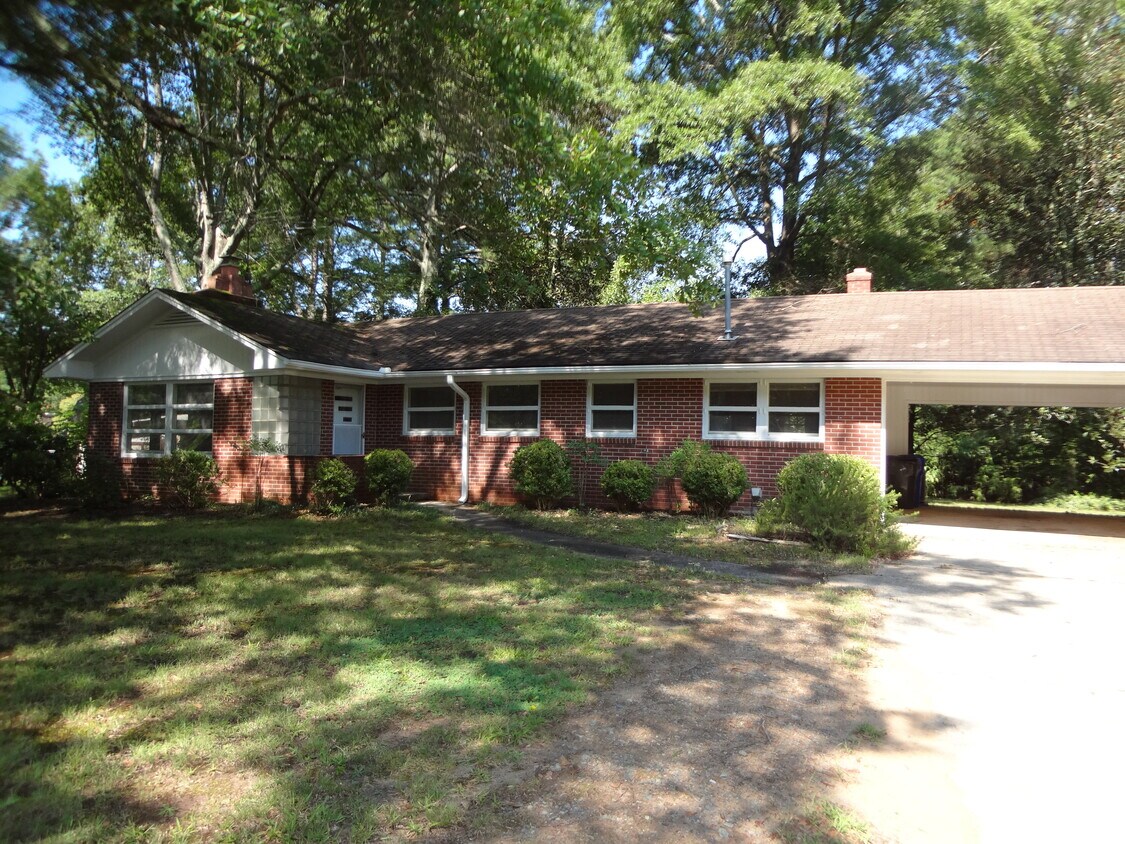 5020 Barbee Chapel Rd, Chapel Hill, NC 27517 House Rental in Chapel