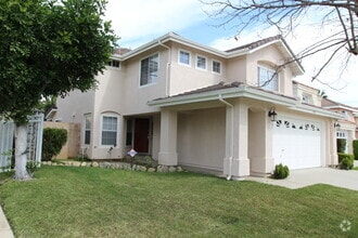 Building Photo - 827 Alpine Dr