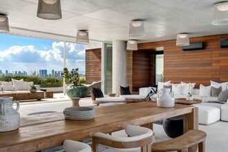 Building Photo - 4701 Meridian Ave