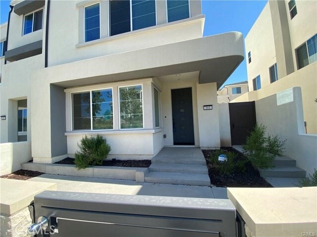 Building Photo - 161 Episode
