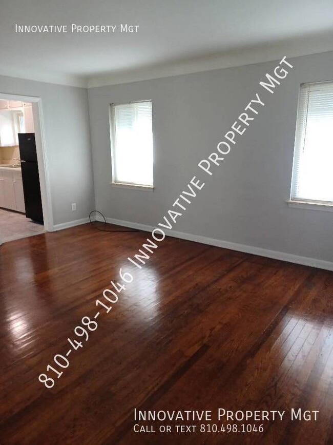 Building Photo - Beautiful two bedroom 1 bath home!