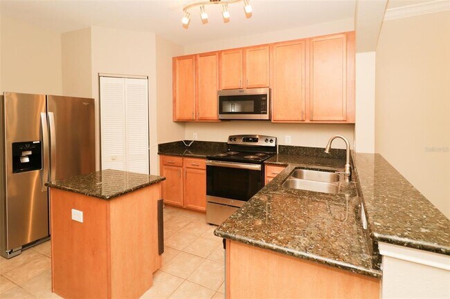 Building Photo - 2284 Portofino Pl