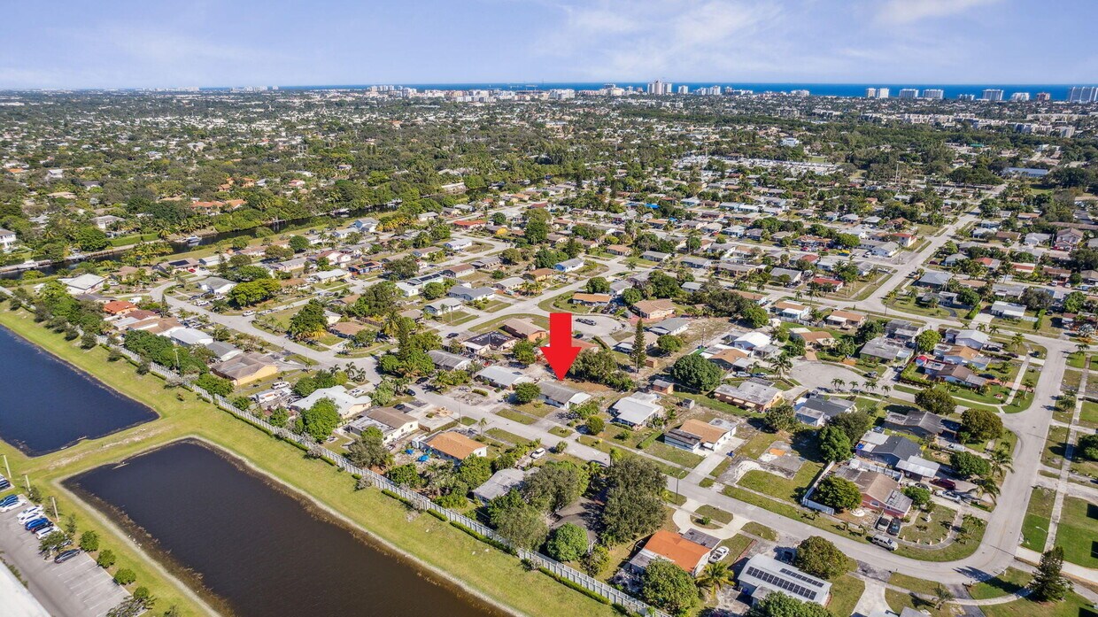 Primary Photo - 514 NW 3rd Way
