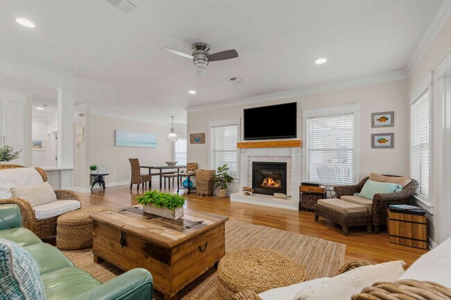 Building Photo - 66 Sunfish St