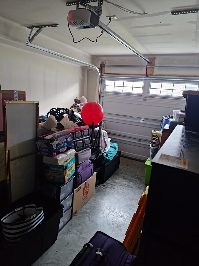 Building Photo - 1048 Steamboat Dr