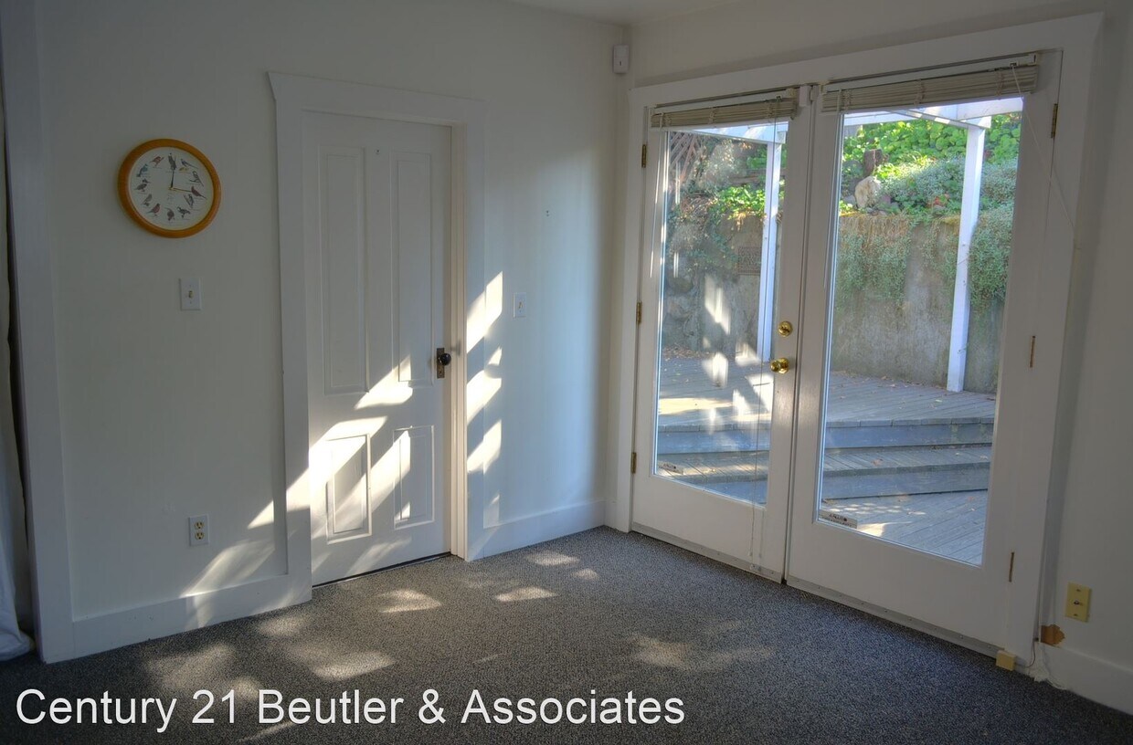 Building Photo - 2 br, 2 bath House - 1605 W Water Ave