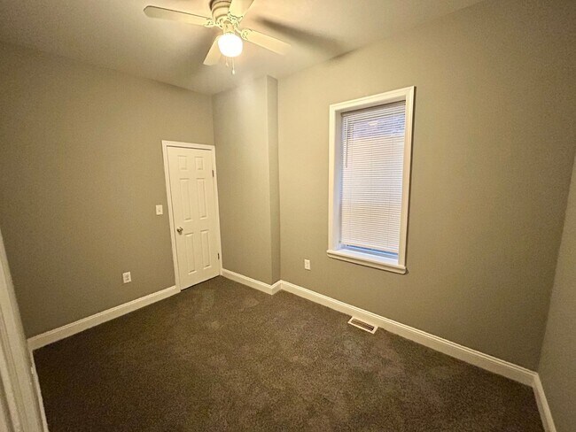 Building Photo - 27 N 58th St