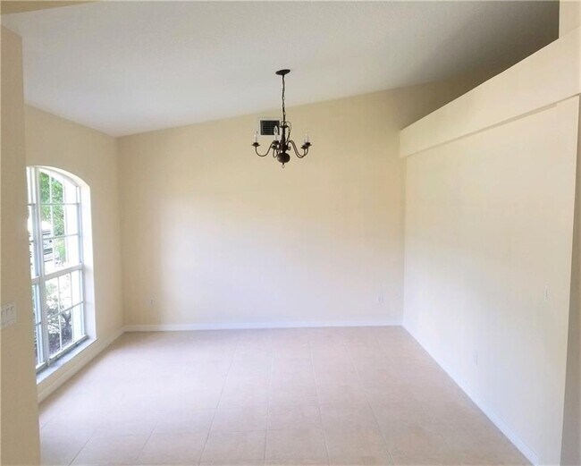 Foto del edificio - 8346 101st Ave