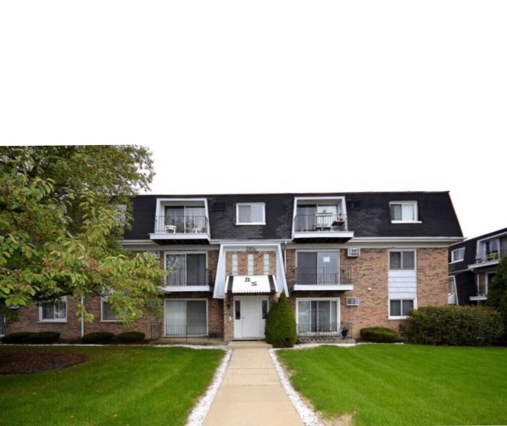 10320 S Ridgeland Ave, Chicago Ridge, IL 60415 Condo for Rent in