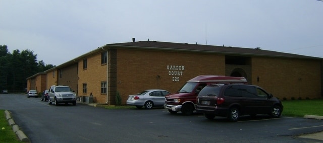 Building Photo - 225 Ettels Ln