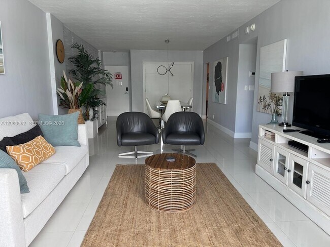 Foto del edificio - 3801 S Ocean Dr