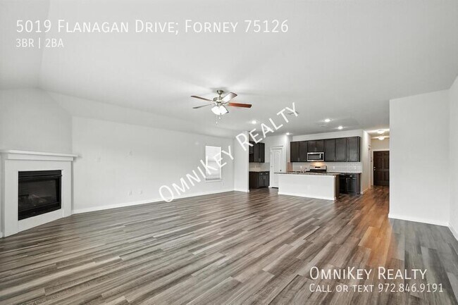 Foto del edificio - 5019 Flanagan Dr