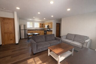 Building Photo - 1287 W 36th Pl
