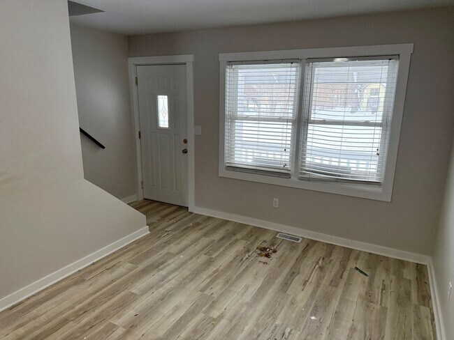 Foto del edificio - Elizabeth - 321/323