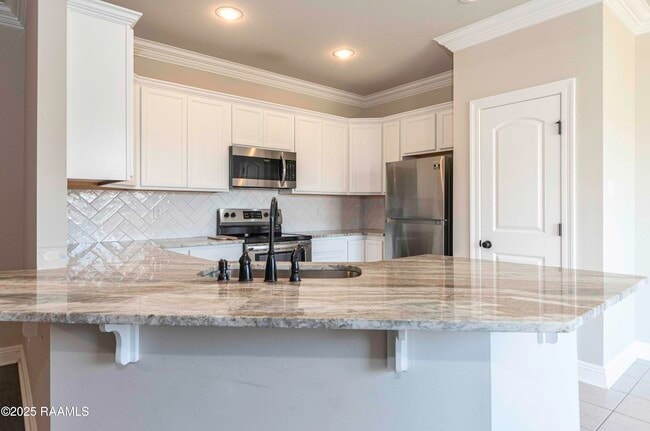 Building Photo - 135 Maddox Jude Dr