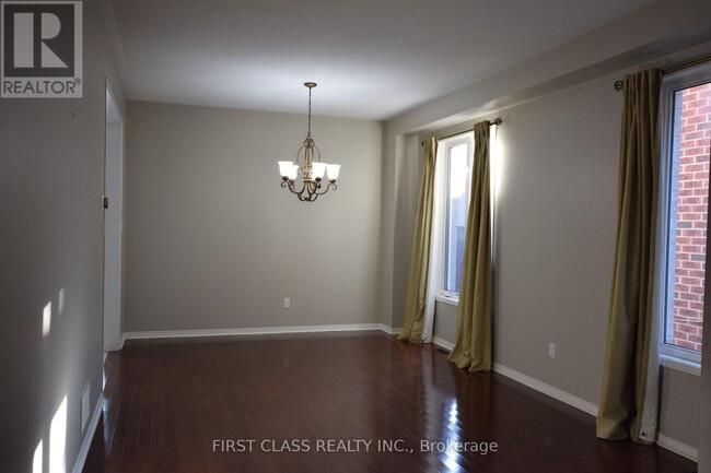 Building Photo - 5168 Littlebend Dr