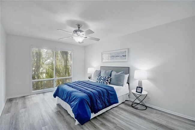 Foto del edificio - 5320 Balcones Dr
