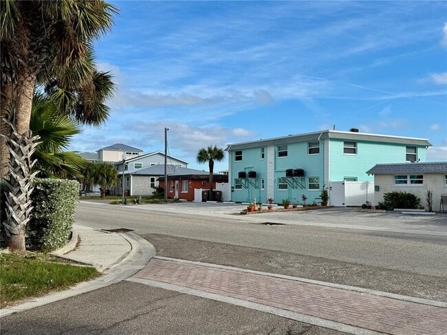 Building Photo - 117 140th Ave E