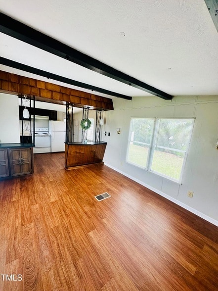 Foto del edificio - 841 Chalybeate Springs Rd