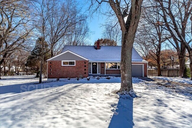 Building Photo - 5315 Blue Ridge Blvd