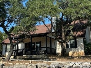 Building Photo - 6004 Gainsborough Dr