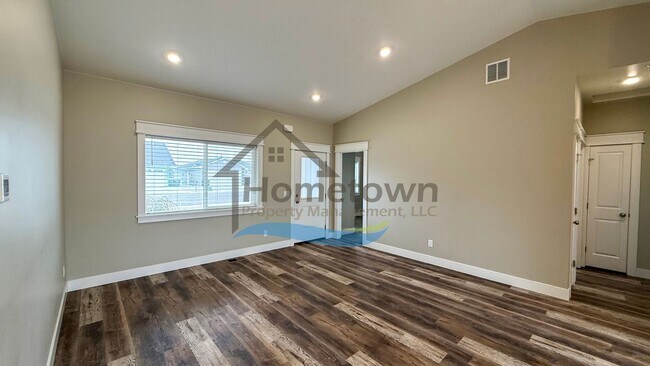 Foto del edificio - Spacious 4 Bedroom, 2 Bath Home in South Hill Subdivision – Burley, ID