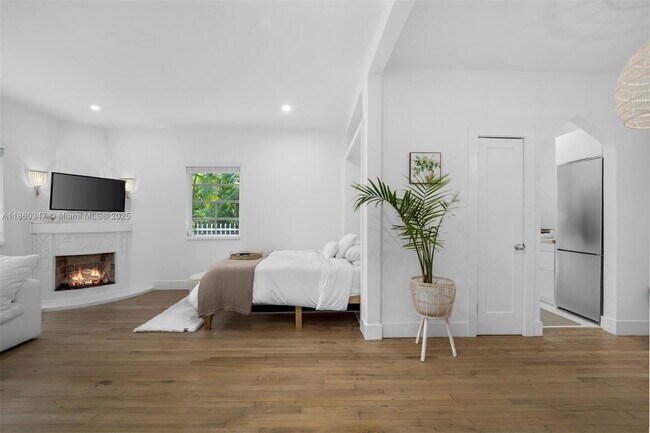 Foto del edificio - 750 Española Way Apt #6, Miami Beach, FL 33139 - 0 BR 1 BA condo