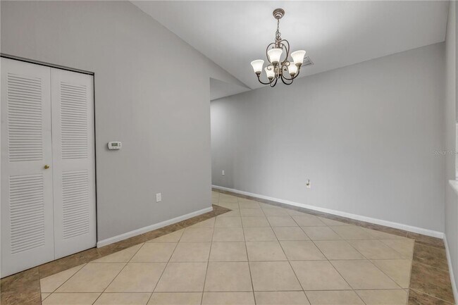 Foto del edificio - 940 Village Trail