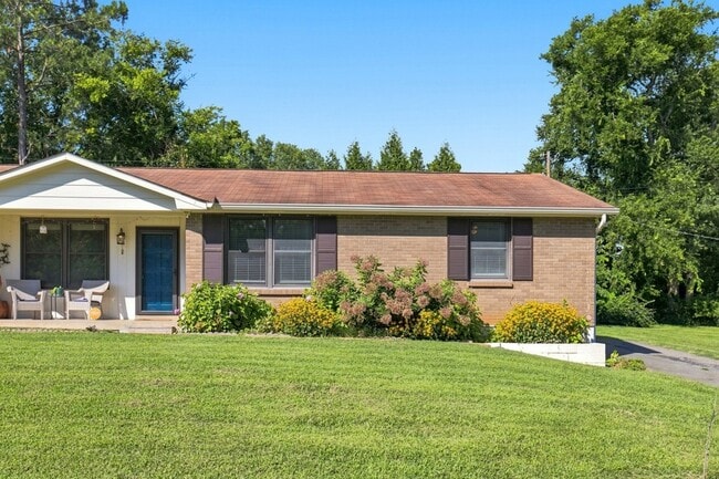Building Photo - 316 Lorna Dr