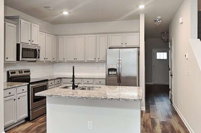 Building Photo - 2891 Bayrose Cir