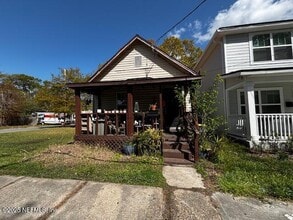 Building Photo - 1219 Grothe St