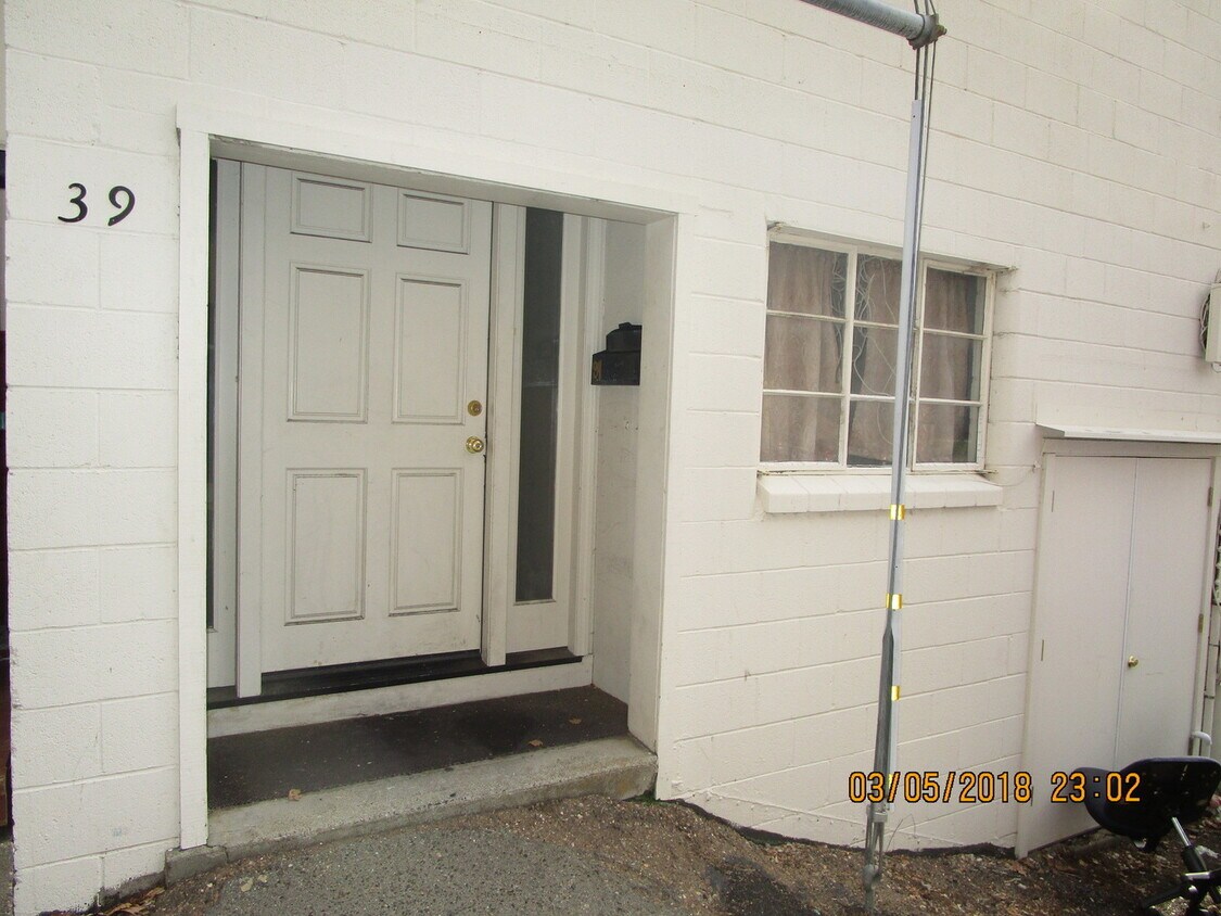 Primary Photo - SHOWINGS BEGINNING 6/24/2024!!! Huge Downt...