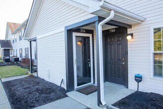 Building Photo - 5516 Cedar Springs