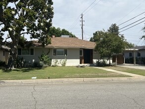 Building Photo - 2424 Cedar St
