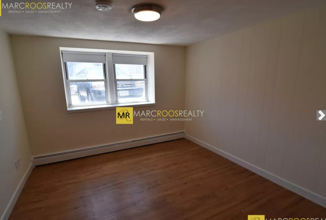 Primary Photo - 168 North Beacon St