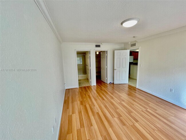 Foto del edificio - 151 NE 16th Ave