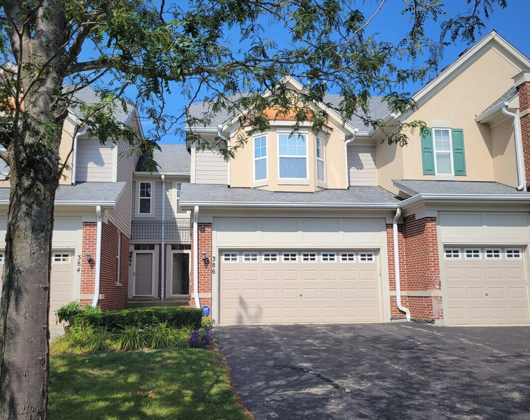 386 Pine Lake Cir, Vernon Hills, IL 60061 Townhome Rentals in Vernon