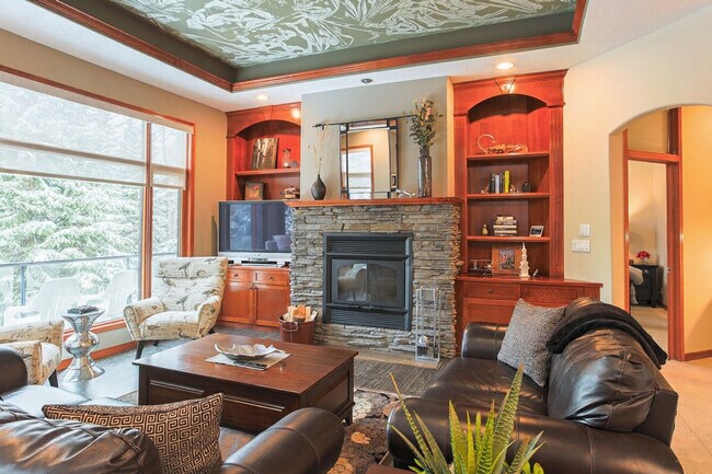 Photo du bâtiment - 11 Cedar Bowl Crescent