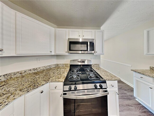 Foto del edificio - 35 Belmont Park Ln