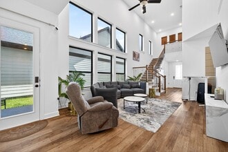 Building Photo - 1514 Park Path Dr