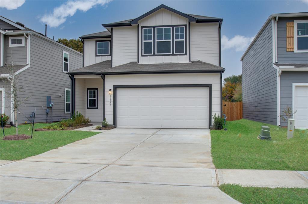 Foto principal - 10123 Clearwick St
