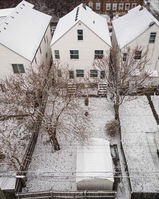 Building Photo - 3426 Evaline - FDR - T
