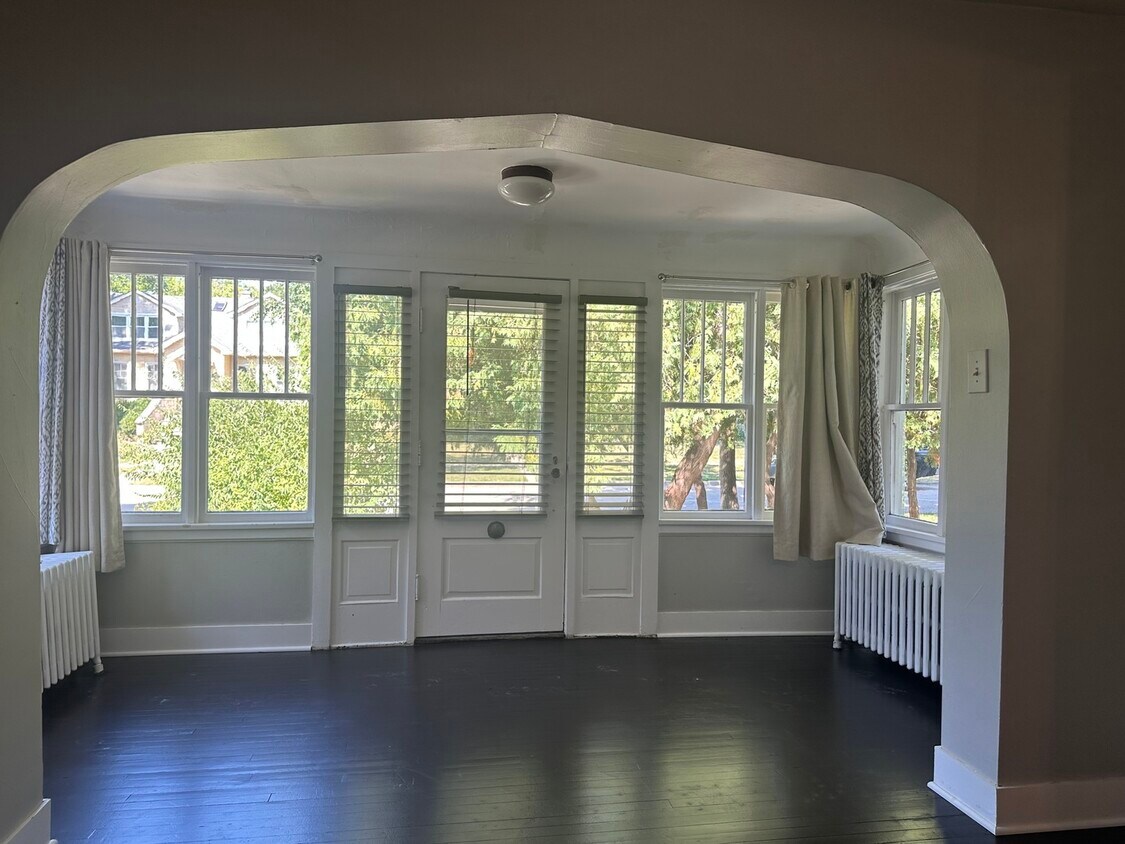 Foto del edificio - 1811 Prairie St