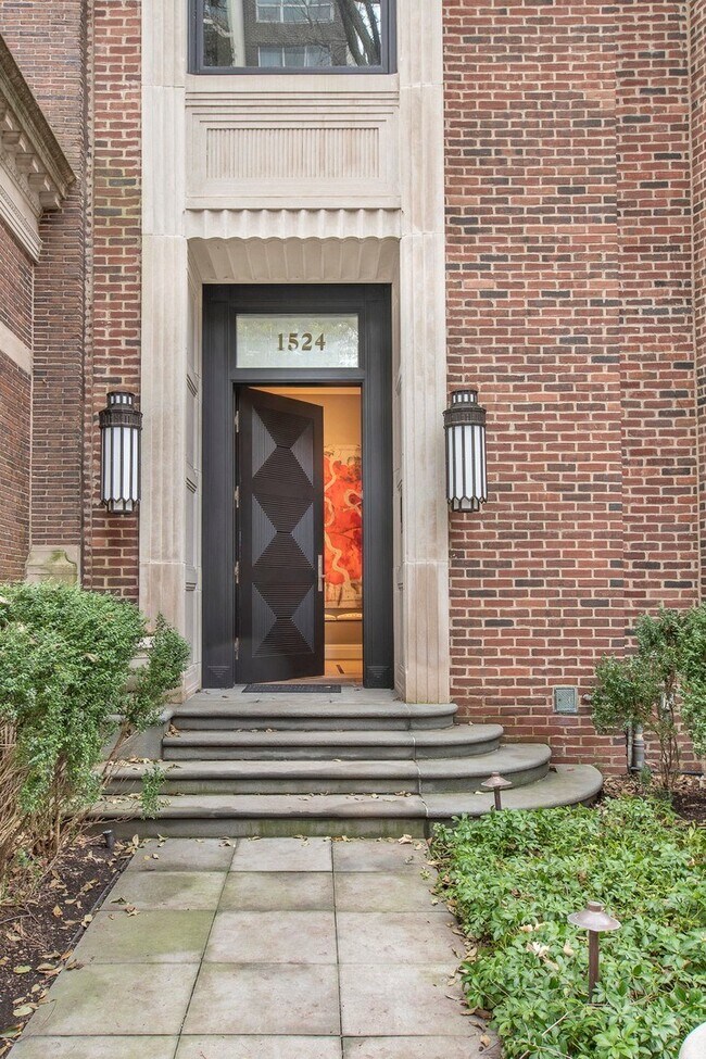 Foto del edificio - 1524 N Astor St